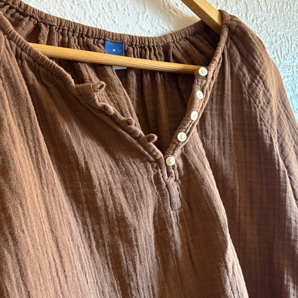Old Navy Chocolate Brown Women's Blouse - Picture 3 of 7